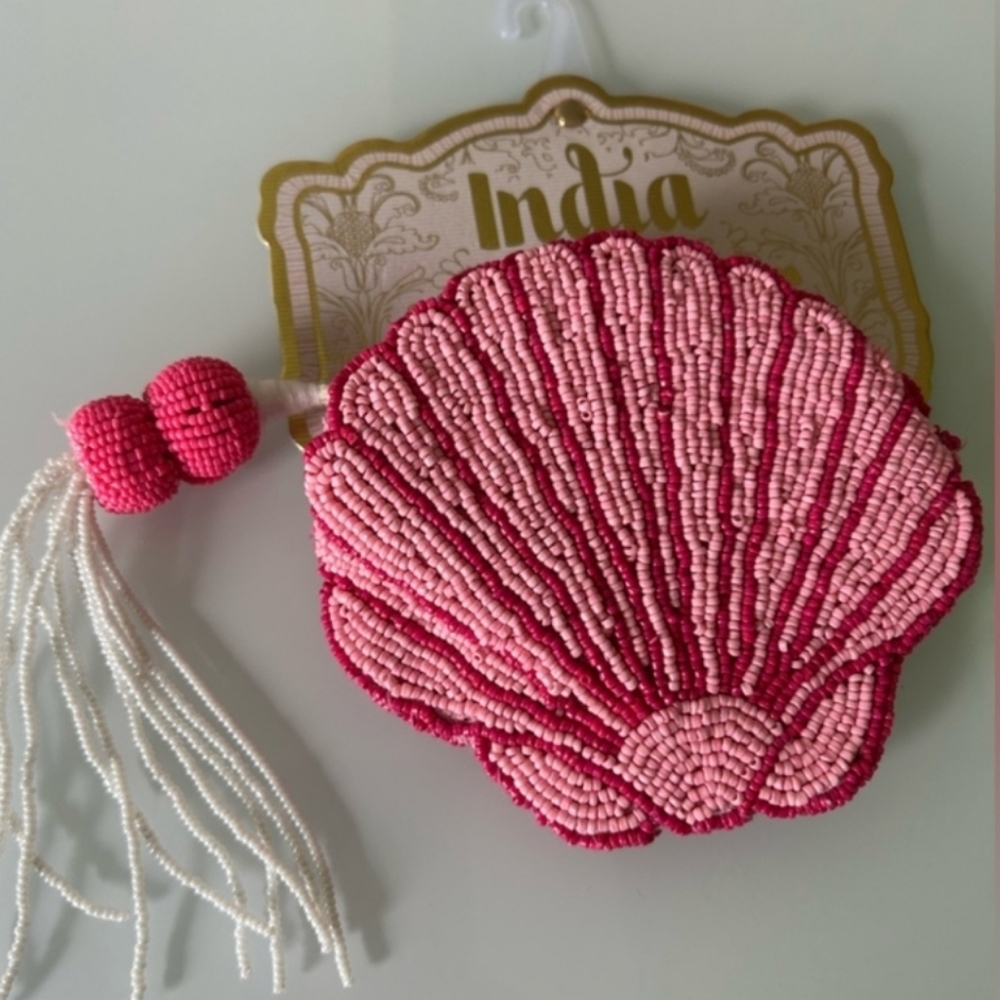 Made In india Viral Beaded Seashell Pink Pouch - Picture 2 of 3